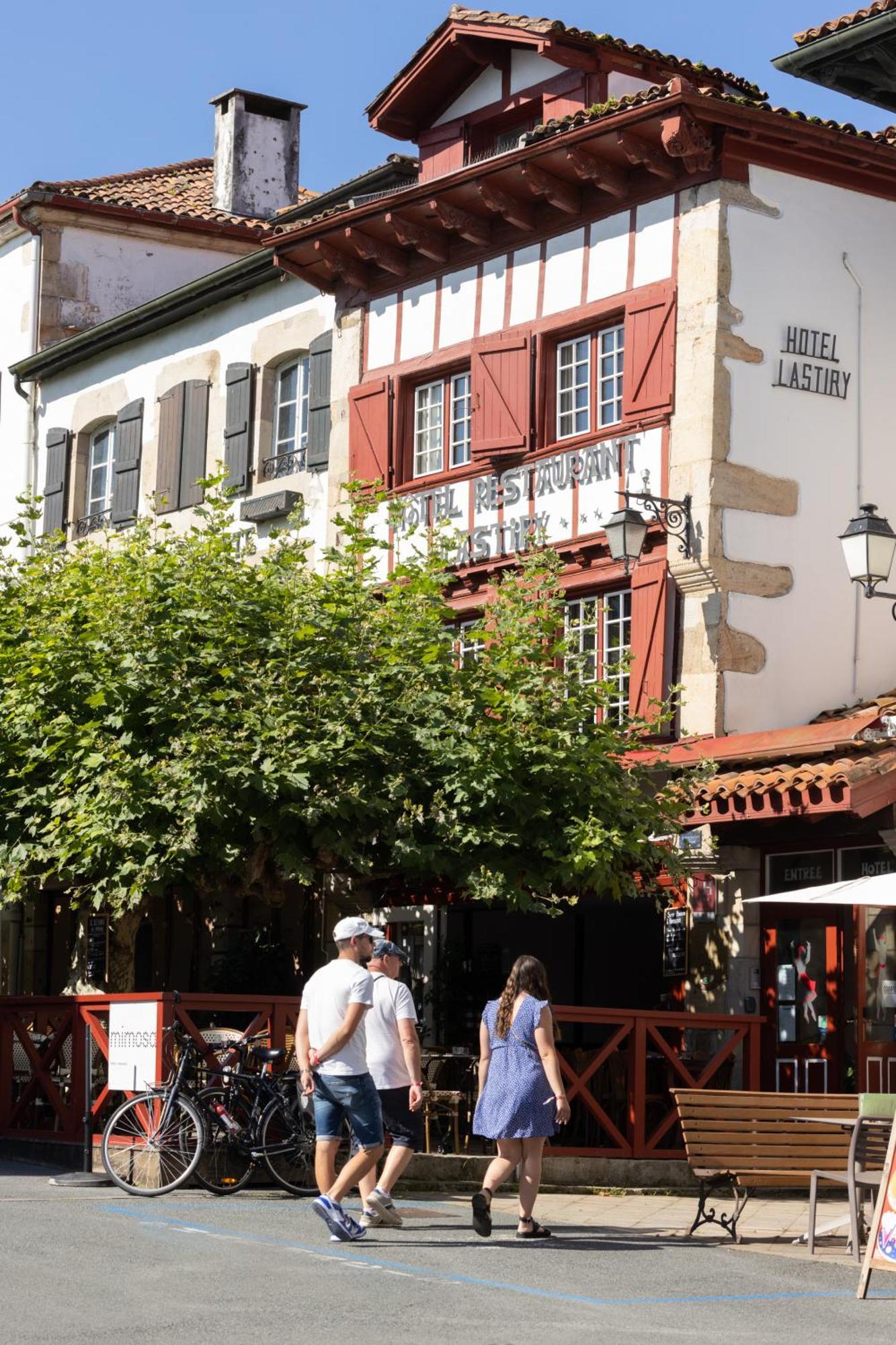 Hotel Lastiry Sare Exterior photo